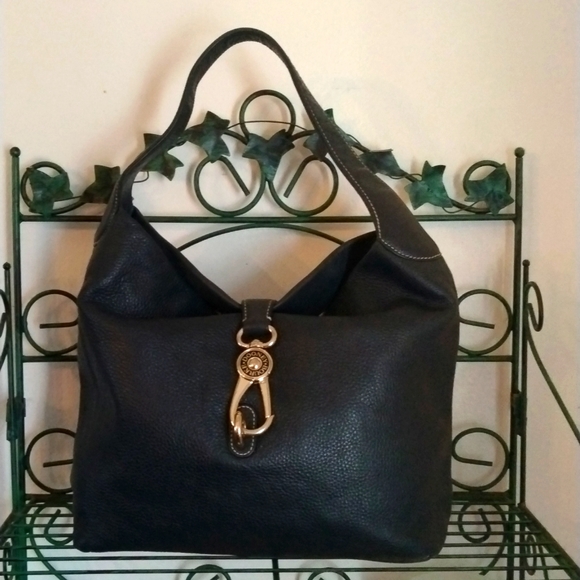 Dooney & Bourke Handbags - 🦆 XL DOONEY & BOURKE HOBO🦆